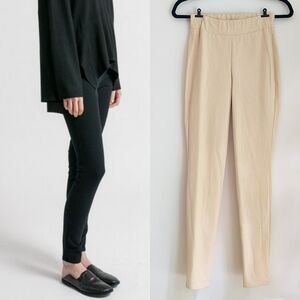 NWT Arje Second Skin Pull On Pants in Sand
